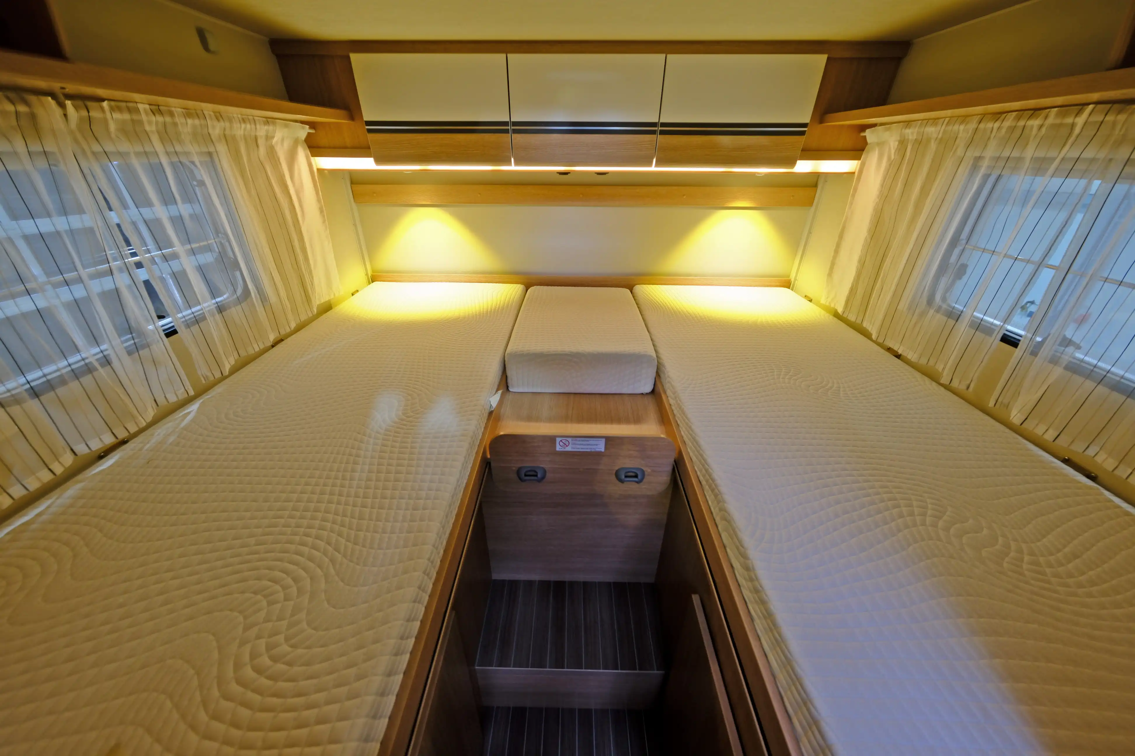 SUNLIGHT T 67
